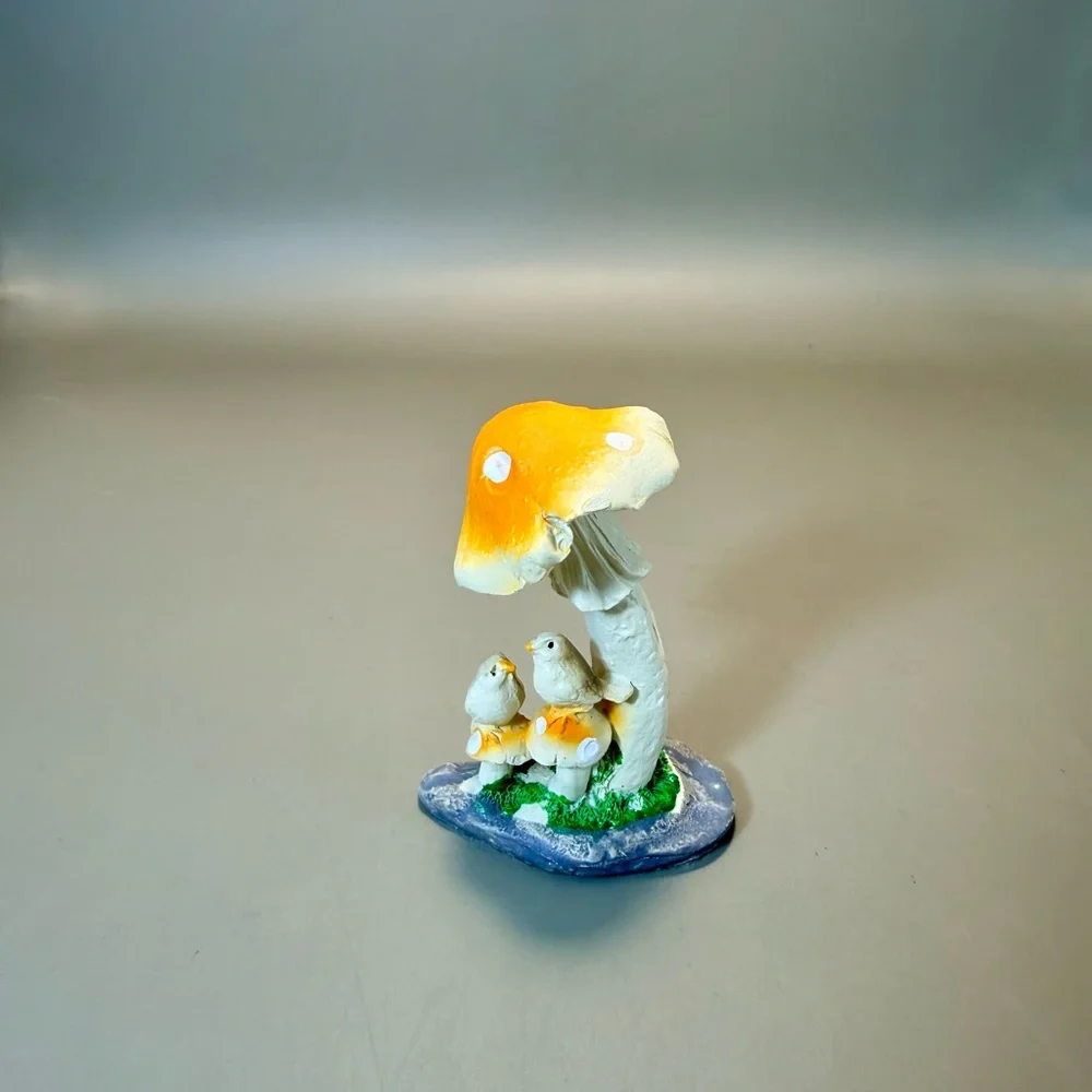 Pair Of Whimsical Raindrops Creative resin mushroom and bird miniature figurines
